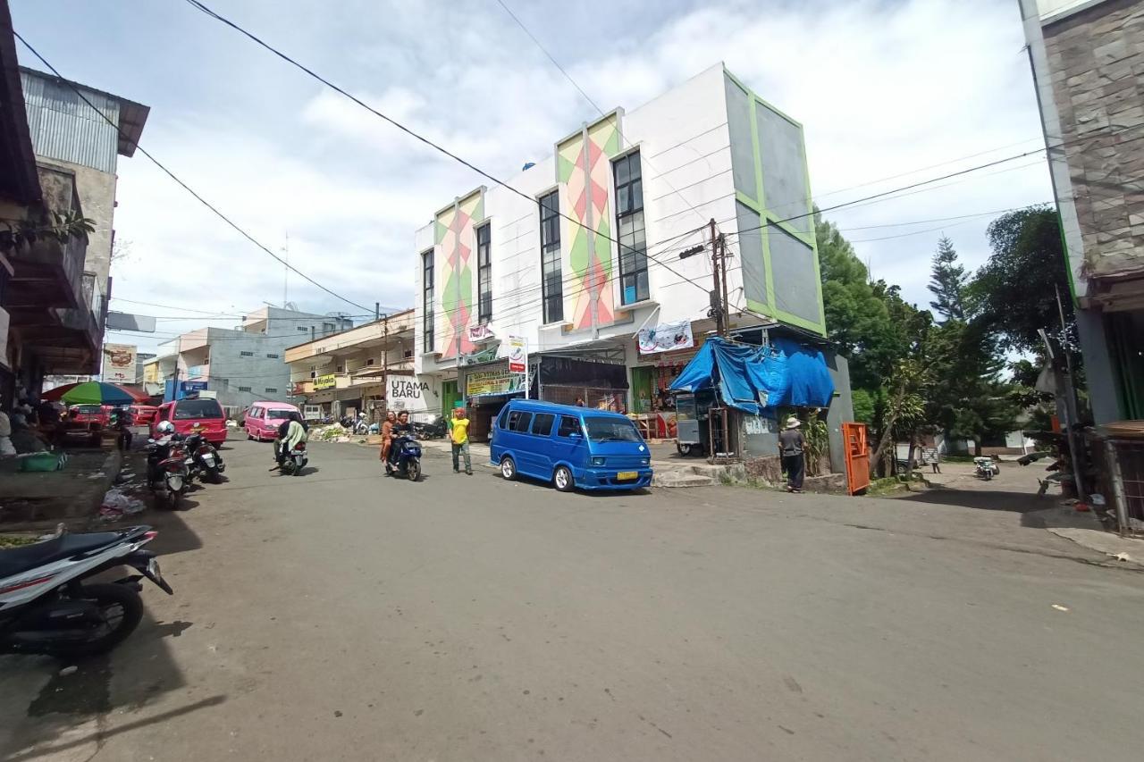 Oyo 92324 Hotel Sinar Rejeki Sukabumi Exterior photo